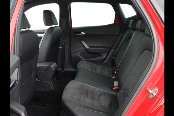 Seat Arona 1.0 TSI FR Business Intense | LED | Stoelverwarming | Camera | Adaptive Cruise | Carplay | DAB