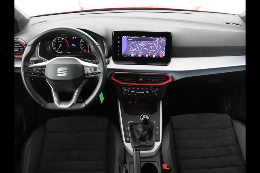 Seat Arona 1.0 TSI FR Business Intense | LED | Stoelverwarming | Camera | Adaptive Cruise | Carplay | DAB