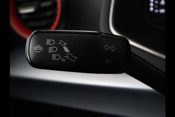 Seat Arona 1.0 TSI FR Business Intense | LED | Stoelverwarming | Camera | Adaptive Cruise | Carplay | DAB