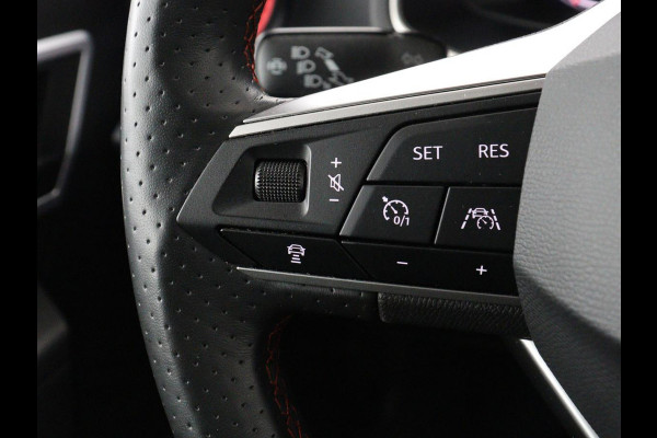 Seat Arona 1.0 TSI FR Business Intense | LED | Stoelverwarming | Camera | Adaptive Cruise | Carplay | DAB