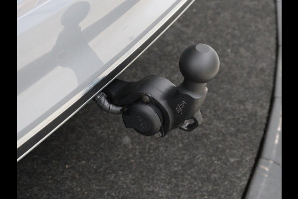 Volkswagen Passat 1.4 TSI PHEV GTE Business | Adaptive Cruise | Stoelverwarming | Trekhaak | Carplay | Massage | Camera