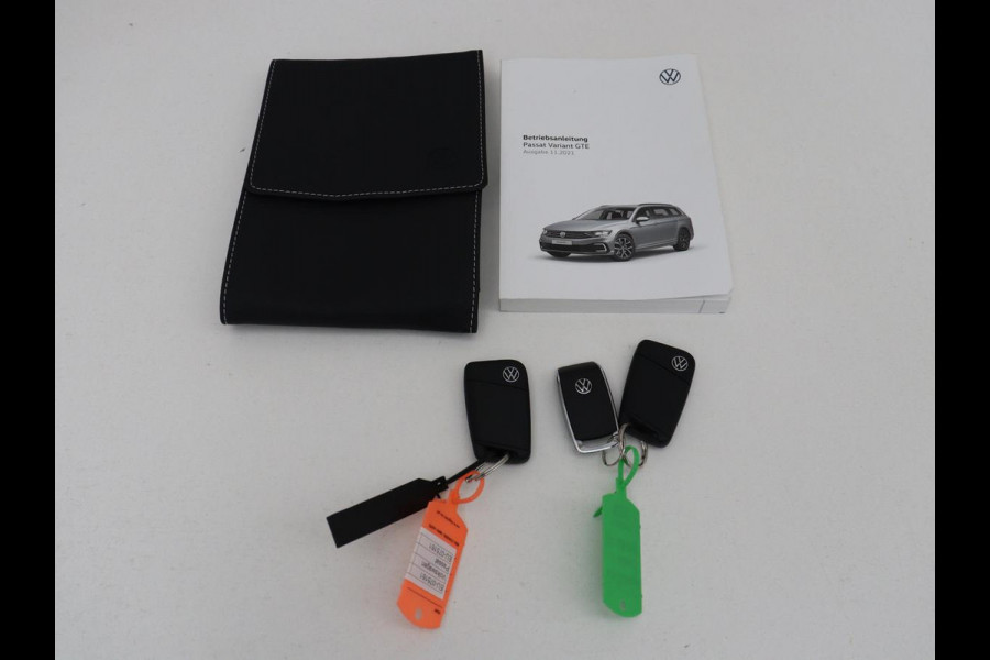 Volkswagen Passat 1.4 TSI PHEV GTE Business | Adaptive Cruise | Stoelverwarming | Trekhaak | Carplay | Massage | Camera