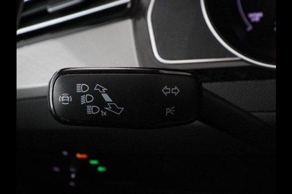 Volkswagen Passat 1.4 TSI PHEV GTE Business | Adaptive Cruise | Stoelverwarming | Trekhaak | Carplay | Massage | Camera