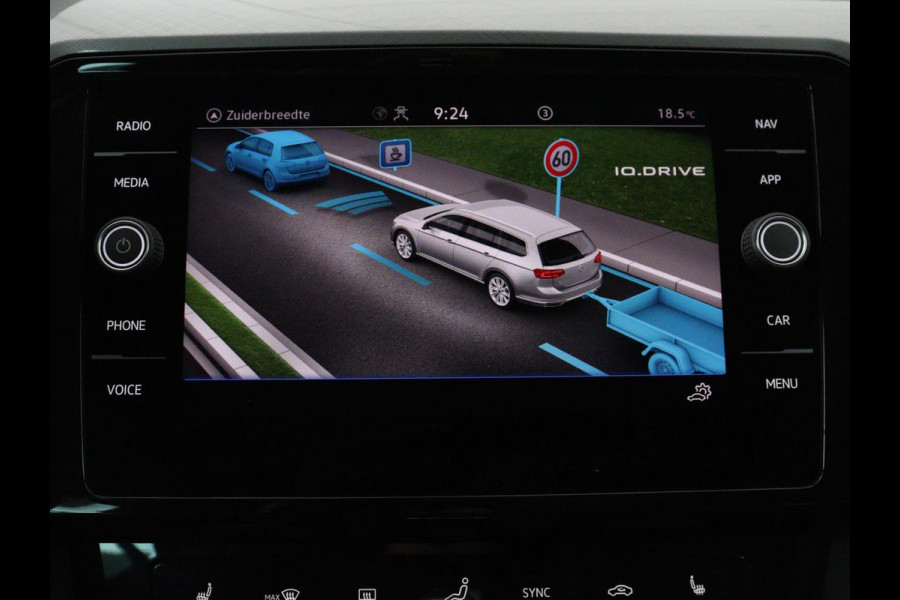 Volkswagen Passat 1.4 TSI PHEV GTE Business | Adaptive Cruise | Stoelverwarming | Trekhaak | Carplay | Massage | Camera