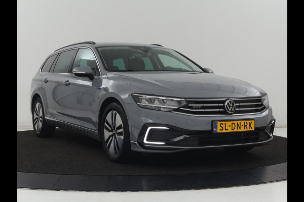 Volkswagen Passat 1.4 TSI PHEV GTE Business | Adaptive Cruise | Stoelverwarming | Trekhaak | Carplay | Massage | Camera