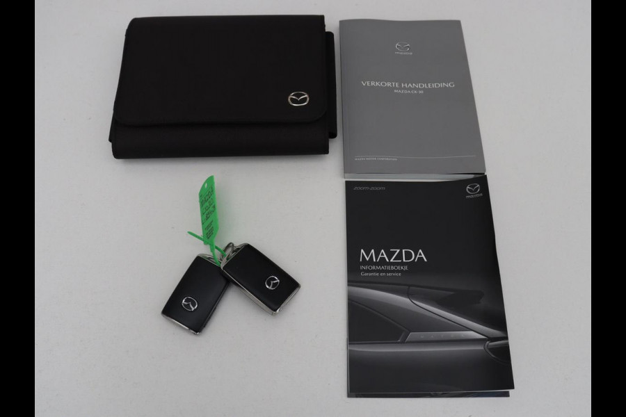 Mazda CX-30 2.0 e-SkyActiv-G M Hybrid Comfort | Leder | Stoel & Stuurverwarming | Adaptive Cruise | Trekhaak | Head-up | Camera