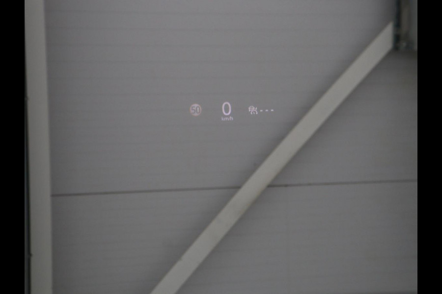 Mazda CX-30 2.0 e-SkyActiv-G M Hybrid Comfort | Leder | Stoel & Stuurverwarming | Adaptive Cruise | Trekhaak | Head-up | Camera