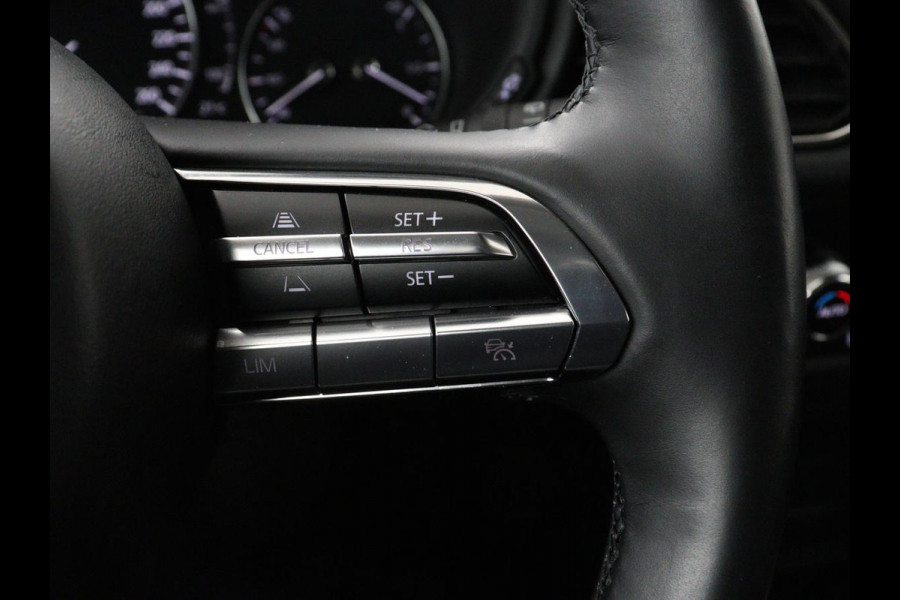 Mazda CX-30 2.0 e-SkyActiv-G M Hybrid Comfort | Leder | Stoel & Stuurverwarming | Adaptive Cruise | Trekhaak | Head-up | Camera