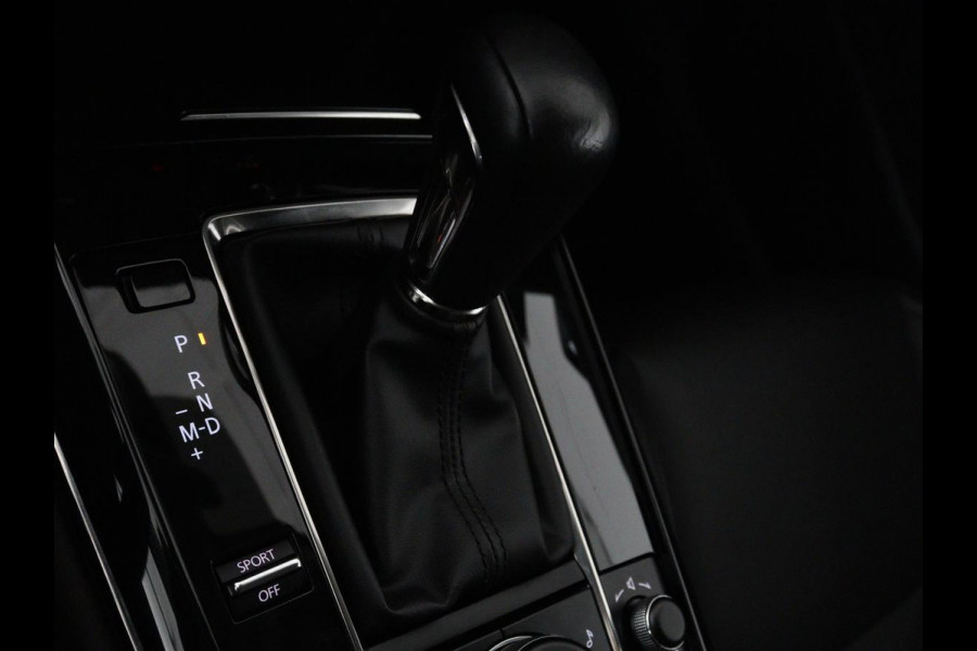 Mazda CX-30 2.0 e-SkyActiv-G M Hybrid Comfort | Leder | Stoel & Stuurverwarming | Adaptive Cruise | Trekhaak | Head-up | Camera
