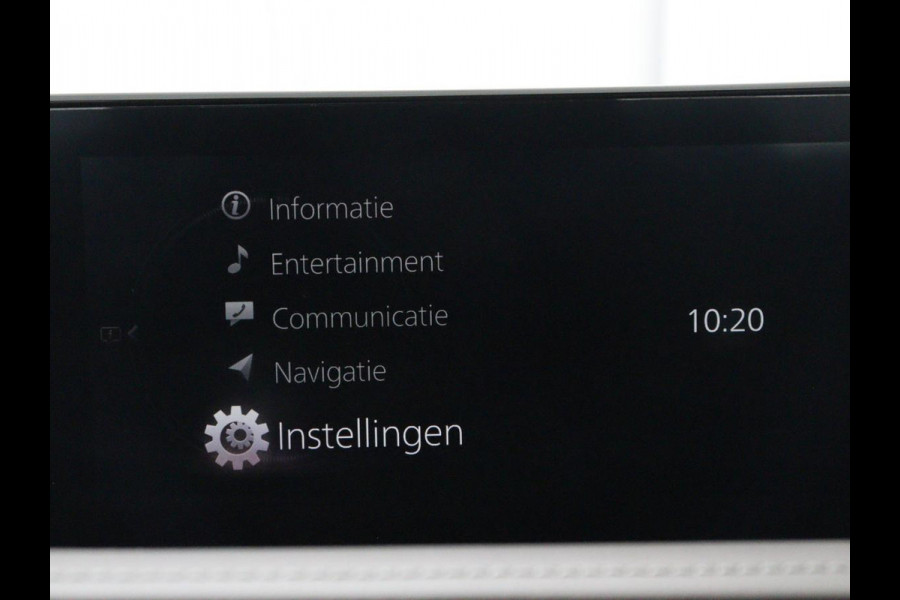 Mazda CX-30 2.0 e-SkyActiv-G M Hybrid Comfort | Leder | Stoel & Stuurverwarming | Adaptive Cruise | Trekhaak | Head-up | Camera