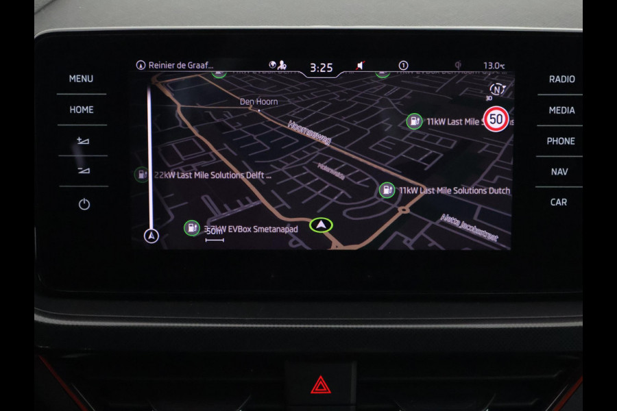 Škoda SCALA 1.0 TSI Sport Business Automaat | Panoramadak | Navigatie | Apple Carplay & AndroidAUTO | Camera