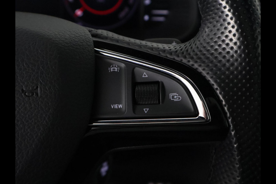 Škoda SCALA 1.0 TSI Sport Business Automaat | Panoramadak | Navigatie | Apple Carplay & AndroidAUTO | Camera