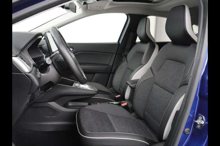 Renault Captur 1.6 E-Tech Plug-in Hybrid 160 Intens | Panoramadak | Cruise Control | Trekhaak | Camera | LED | Navigatie