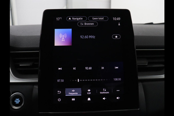 Renault Captur 1.6 E-Tech Plug-in Hybrid 160 Intens | Panoramadak | Cruise Control | Trekhaak | Camera | LED | Navigatie