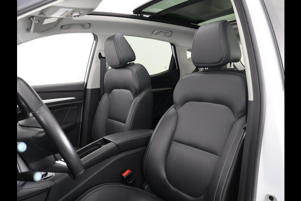 MG Mg Zs EV Luxury 45 kWh Dual Tone | Apple Carplay & AndroidAUTO | Stoelverwarming | Camera |