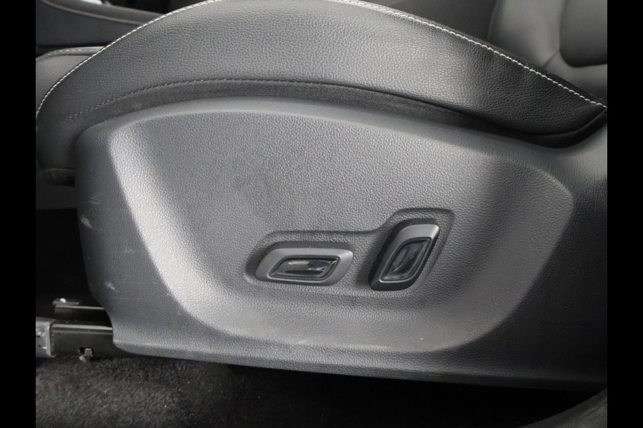 MG Mg Zs EV Luxury 45 kWh Dual Tone | Apple Carplay & AndroidAUTO | Stoelverwarming | Camera |