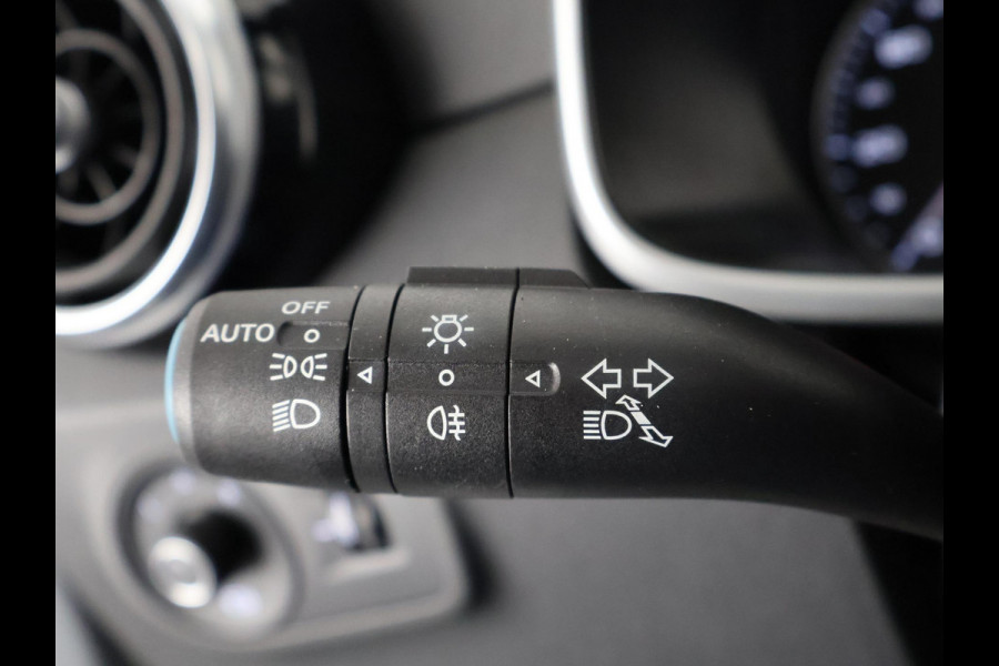 MG Mg Zs EV Luxury 45 kWh Dual Tone | Apple Carplay & AndroidAUTO | Stoelverwarming | Camera |