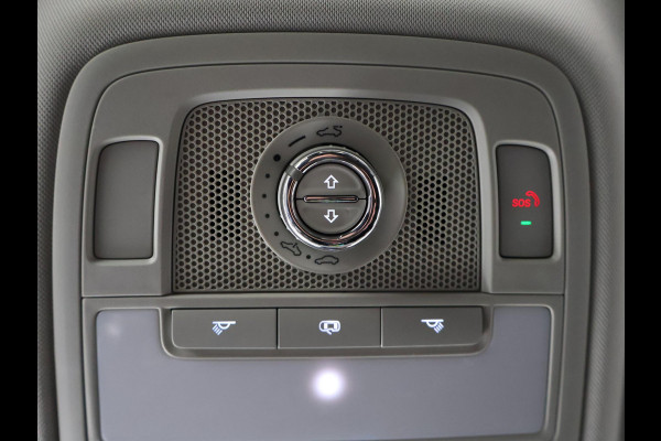 MG Mg Zs EV Luxury 45 kWh Dual Tone | Apple Carplay & AndroidAUTO | Stoelverwarming | Camera |