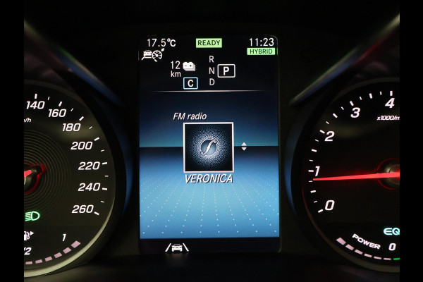 Mercedes-Benz C-Klasse Estate 300e 320 PK PLUG-IN - AMG NIGHT + BURMESTER | LUCHTVERING | PANORAMA | DISTRONIC+ | SFEERVERL.