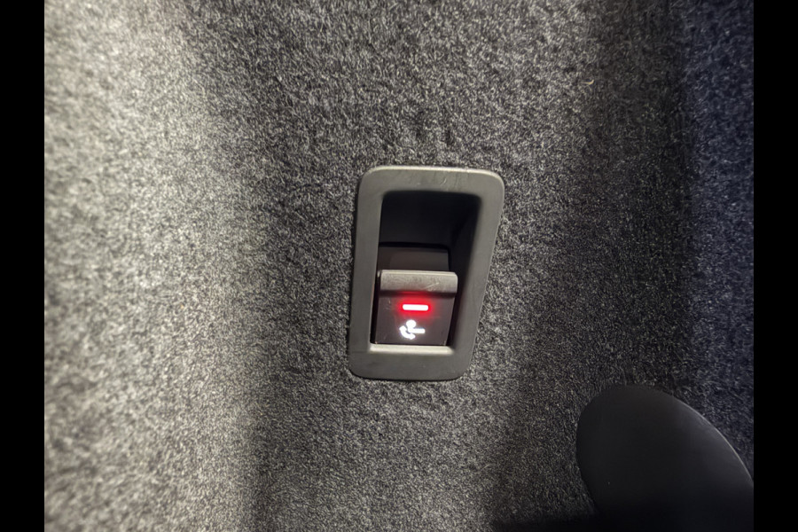 Audi Q3 35 TFSI Advanced | Panoramadak | Elektr. trekhaak | Sfeerverlichting | B&O | Camera | Full LED | Carplay