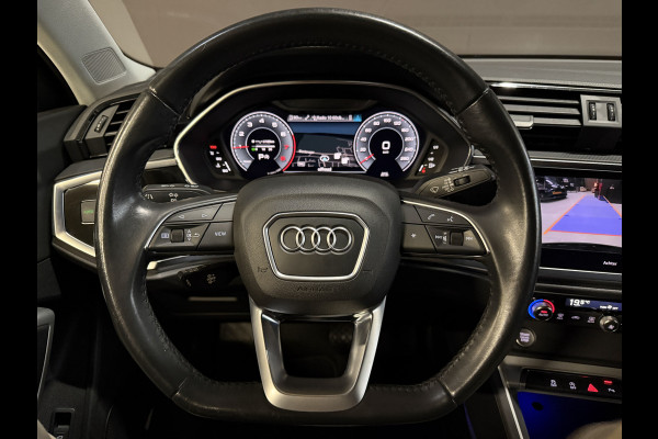 Audi Q3 35 TFSI Advanced | Panoramadak | Elektr. trekhaak | Sfeerverlichting | B&O | Camera | Full LED | Carplay