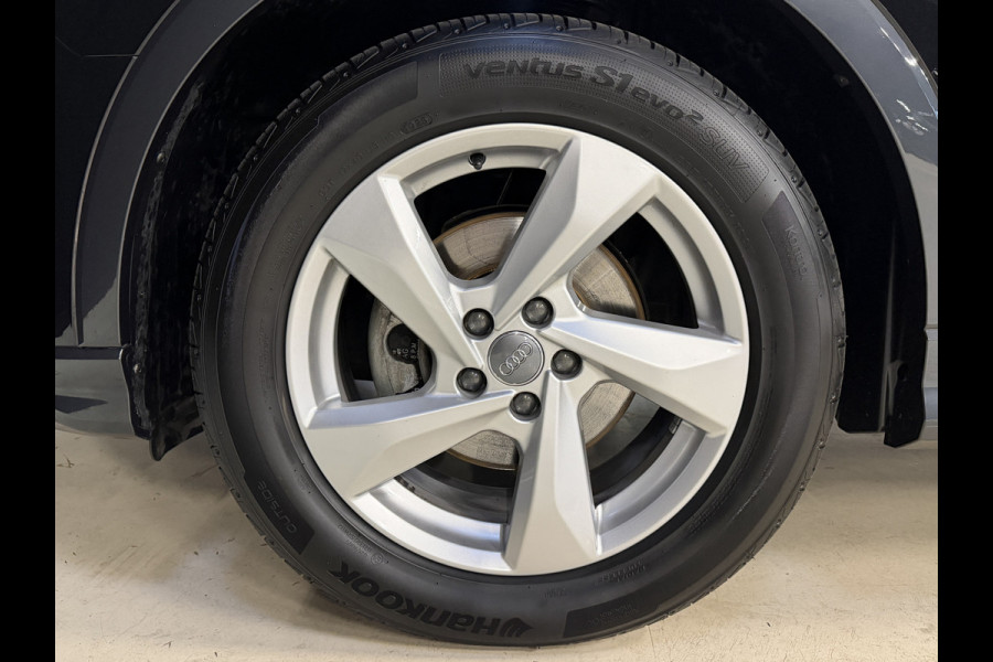 Audi Q3 35 TFSI Advanced | Panoramadak | Elektr. trekhaak | Sfeerverlichting | B&O | Camera | Full LED | Carplay