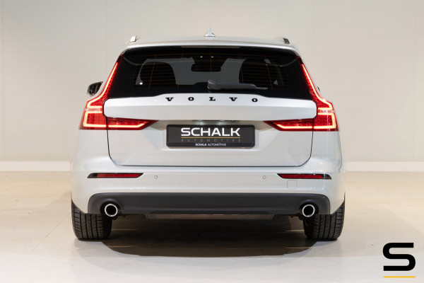 Volvo V60 2.0 T5 Momentum|NAP|Rdesign|Leder|Cam|Stoelverwarm