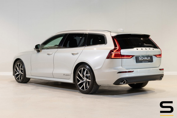 Volvo V60 2.0 T5 Momentum|NAP|Rdesign|Leder|Cam|Stoelverwarm