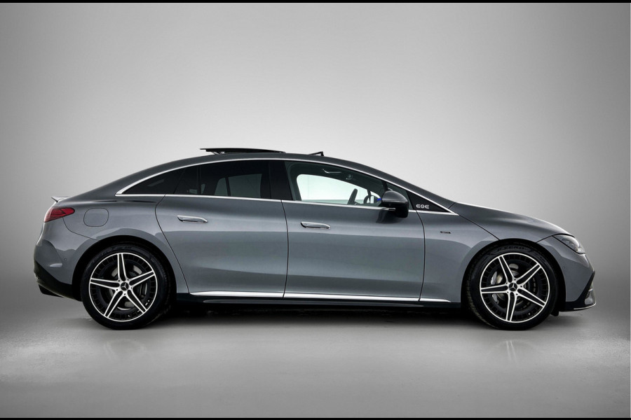 Mercedes-Benz EQE AMG 43 4MATIC 90 kWh Panoramadak | Memory Pakket | Rode gordels |  Burmester Inclusief 24 maanden Mercedes-Benz Certified garantie voor Europa.