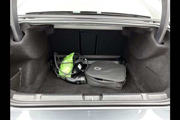 Mercedes-Benz EQE AMG 43 4MATIC 90 kWh Panoramadak | Memory Pakket | Rode gordels |  Burmester Inclusief 24 maanden Mercedes-Benz Certified garantie voor Europa.