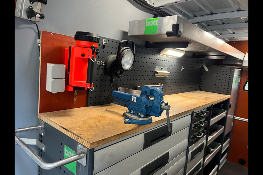 Mercedes-Benz Sprinter Automaat Servicewagen 414 2.2 CDI 140pk euro6 366 HD BOTT Inrichting Victron V230 Standkachel RIJKLAARPRIJS