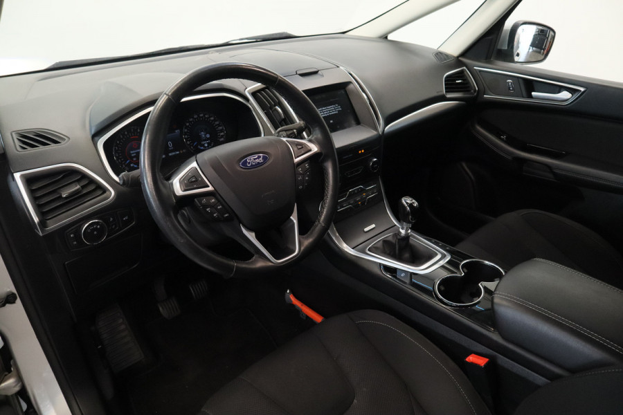 Ford S-Max 1.5 Titanium 7p. Cruise/Climate Navi PDC Elekt. Stoelen NAP