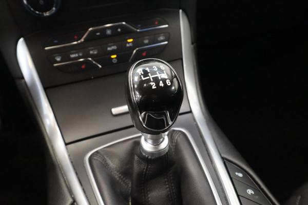 Ford S-Max 1.5 Titanium 7p. Cruise/Climate Navi PDC Elekt. Stoelen NAP