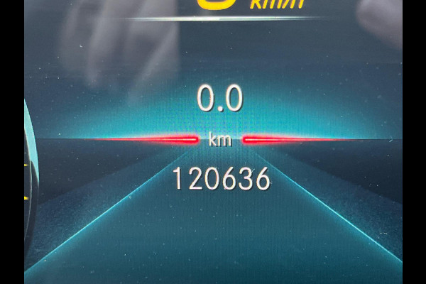 Mercedes-Benz A-Klasse 180 Business Solution AMG panorama dak night sfeer licht vol vol