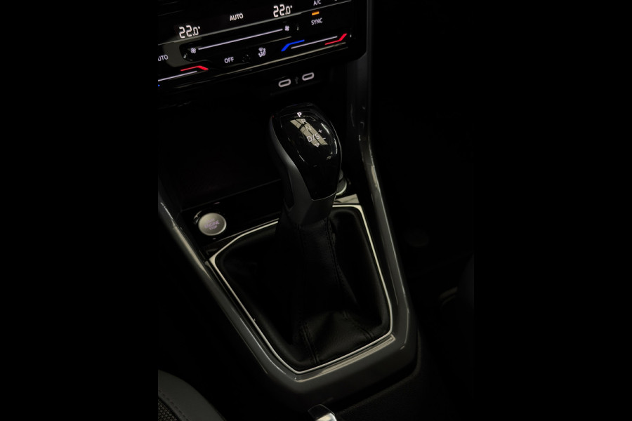 Volkswagen T-Cross 1.0 TSI R-line CarPlay Camera