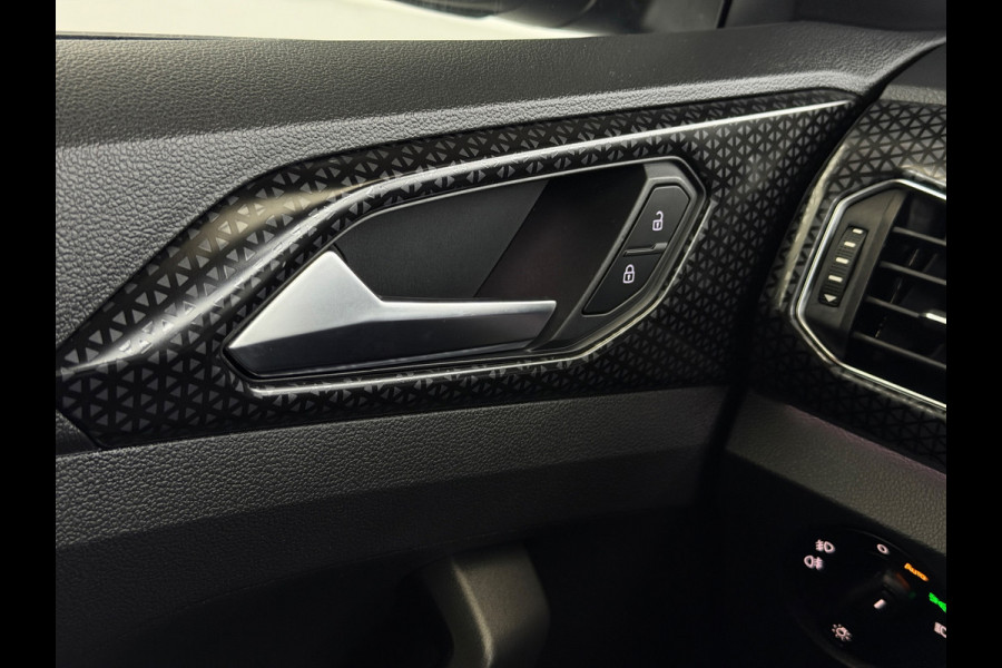 Volkswagen T-Cross 1.0 TSI R-line CarPlay Camera