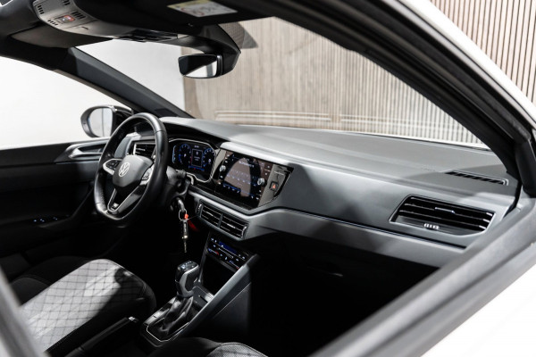 Volkswagen Taigo 1.0 TSI R-Line DSG IQ PANO LED