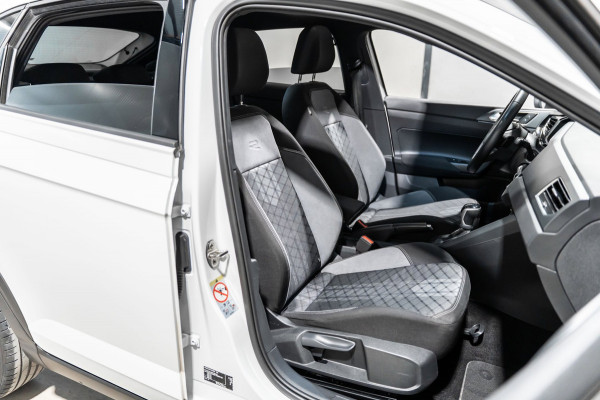 Volkswagen Taigo 1.0 TSI R-Line DSG IQ PANO LED