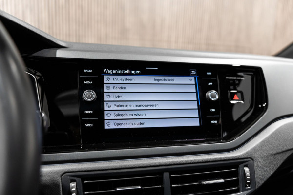 Volkswagen Taigo 1.0 TSI R-Line DSG IQ PANO LED