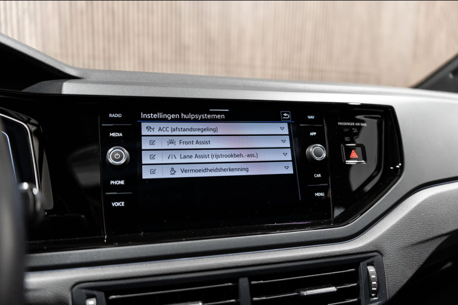 Volkswagen Taigo 1.0 TSI R-Line DSG IQ PANO LED