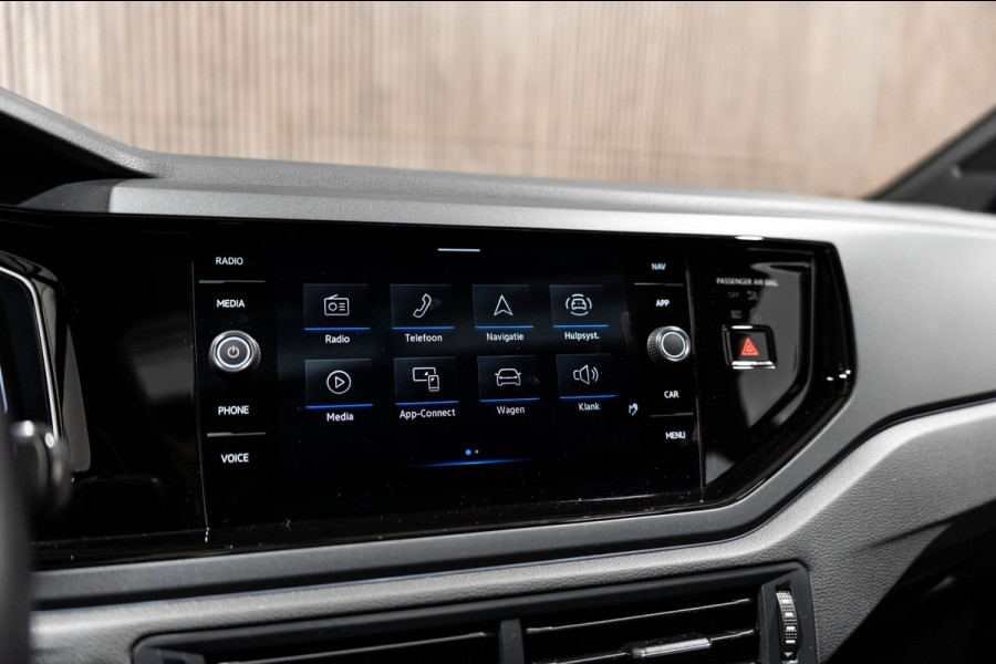 Volkswagen Taigo 1.0 TSI R-Line DSG IQ PANO LED