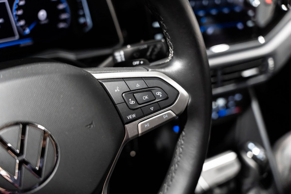 Volkswagen Taigo 1.0 TSI R-Line DSG IQ PANO LED