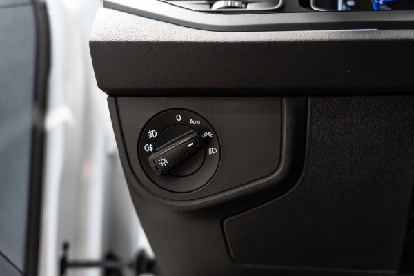 Volkswagen Taigo 1.0 TSI R-Line DSG IQ PANO LED