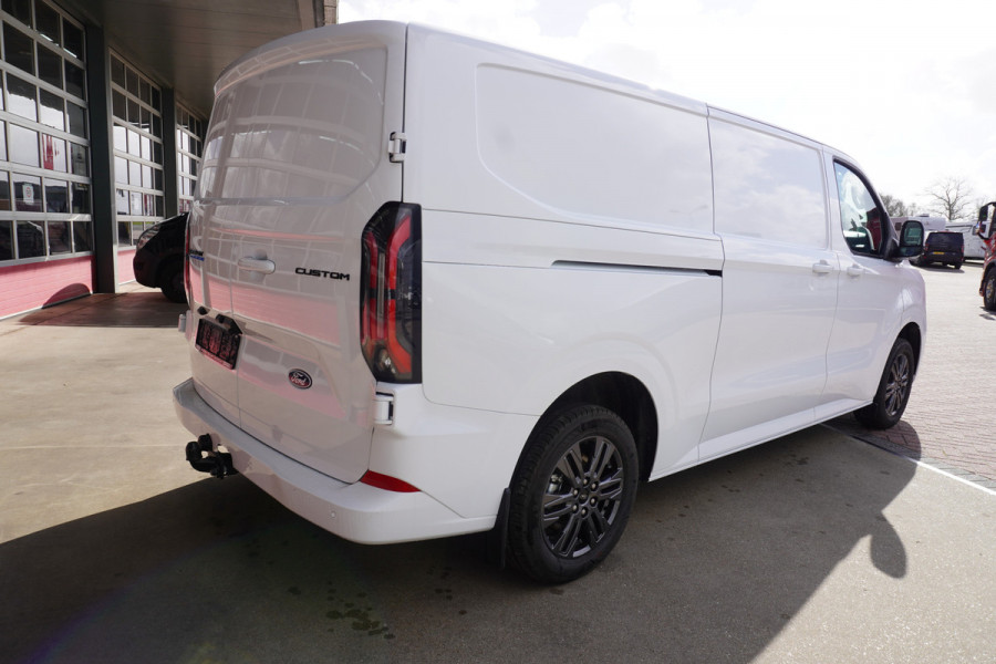 Ford E-Transit Cust. 320L L2H1 Limited 65 kWh Automaat met Powerpack Nr. V019 | Airco | Cruise | Apple CP- Android auto | Trekhaak