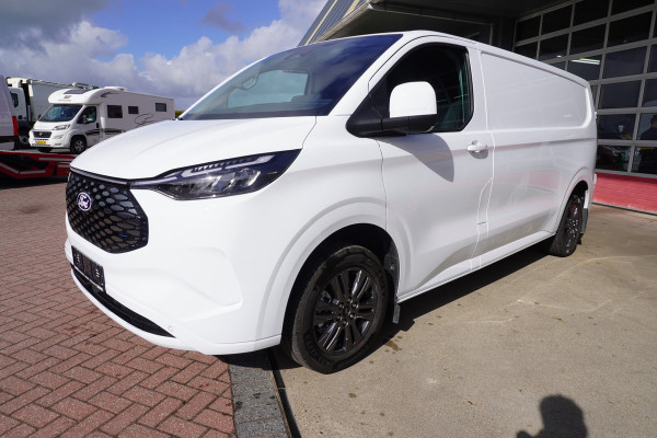 Ford E-Transit Cust. 320L L2H1 Limited 65 kWh Automaat met Powerpack Nr. V019 | Airco | Cruise | Apple CP- Android auto | Trekhaak
