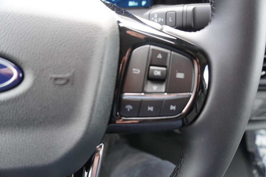 Ford E-Transit Cust. 320L L2H1 Limited 65 kWh Automaat met Powerpack Nr. V019 | Airco | Cruise | Apple CP- Android auto | Trekhaak