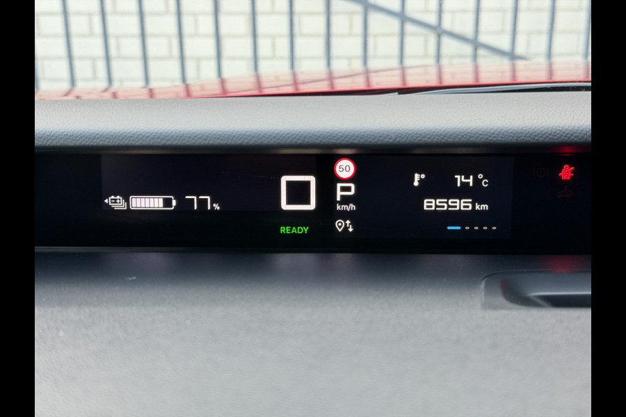 Citroën C3 110pk Hybrid Max (Camera - LED - Automatische Airco - Navigatie - Parkeersensoren - Apple Carplay)