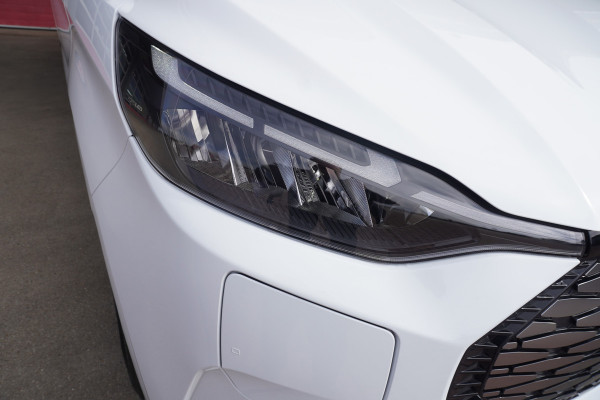 Ford E-Transit Cust. 320L L2H1 Limited 65 kWh Automaat met Powerpack Nr. V044 | Airco | Cruise | Apple CP- Android auto | Trekhaak