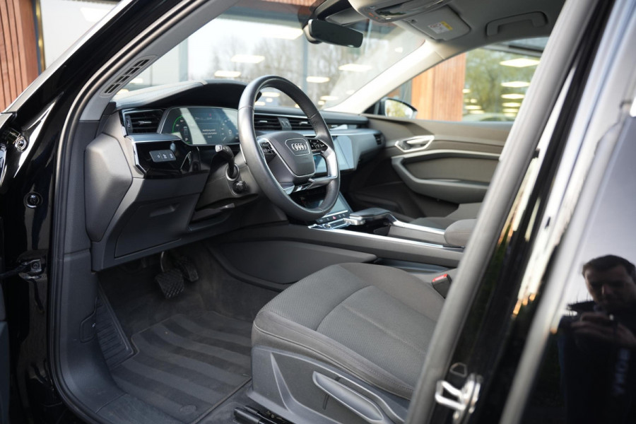 Audi e-tron 55 quattro edition 95 kWh Cruise Clima LED Camera 408 pk!