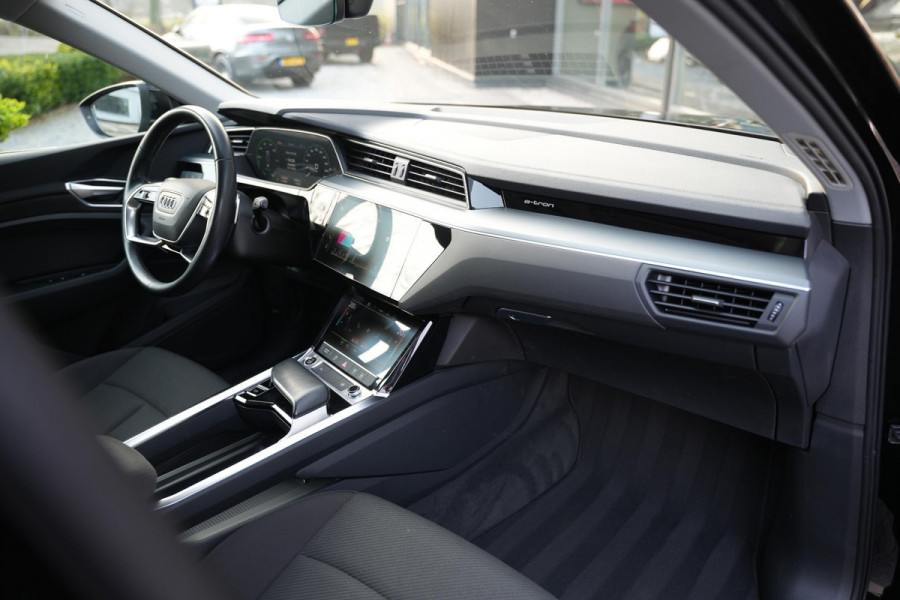 Audi e-tron 55 quattro edition 95 kWh Cruise Clima LED Camera 408 pk!